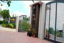 Memorial Lawn Lot/Colombarium & Chambers